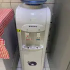 شاشات و ومكيف للبيع