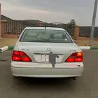 لكزس Ls مع لوحة فردي