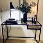 طاولة