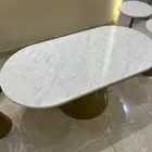 طاولة خشب