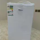 ثلاجة جديده للبيع