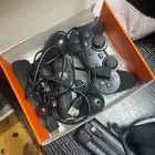 للبيع سفير فيه العاب و اشترك. لمدة سنه عل سوم