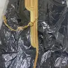 بشتين اسود وبني