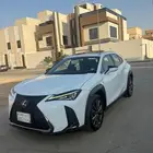 للبيع UX 200 موديل 2019