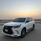 للبيع جيب لكزس نظيف