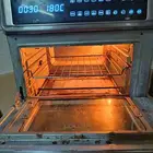 ثلاجة بحالة جيدة للبيع المستعجل و قلاية هوائية و غاز سطحي