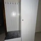 دولاب مع علاقة عبايات مدخل