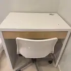 كرسي مع مكتب من ايكيا