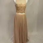 فساتين مستعمله شبه جديده