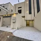 للبيع روفات ارضيه وروفات علويه فاخره مستقله بسعر مناسب موقع