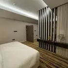 شقق جديدة فندقية ومواقف للسيارات مخدومة طريق الملك عبدالله