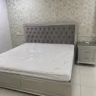 سرير وتسريحة