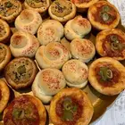 معجنات بحشوات منوعه حسب الطلب وبطعم مميز