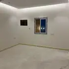 شقه 5 غرف دور ارضي حي الوفاء جديده