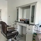 كرسي وتسريحه واغراض