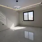 شقق دور ثاني حي البوادي سطح كامل