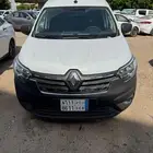 فان رينو للايجار يومي او شهري