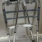 عكاز من اربع اقدام جديد