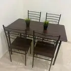 للبيع طاوله طعام و طقم