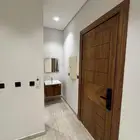 للإيجار شقة جديدة شمال الرياض بالمطبخ وكامل الأجهزة