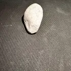 حجر براق نادر للبيع غير مسيوم