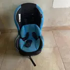 كرسي سيارة للأطفال