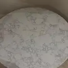 طاولة قهوة بسطح رخامي