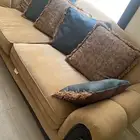 طقم كنب وطاولة