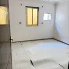 شقه للإيجار مع سطوح في مخطط الوسام 1