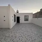 للبيع ملحق تمليك حي الاخضر وسيع 7 غرف مودرين