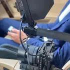 تبغا 50 ريال وانت جالس