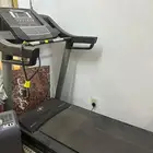 سير رياضي للمشي
