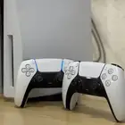 سوني 5 معه يدين