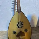 عود موسيقي للبيع