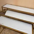 طقم طاولات استقبال مودرن 3 قطع -سطح رخامي وقواعد ذهبية