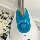 مكوى ملابس يعمل بالبخار