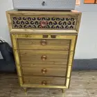 متوفر خزانه مع الدولاب