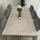 طاولة طعام