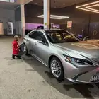لكزس es 350 2021