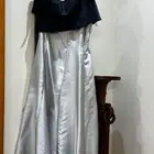 فستان فضي توب اسود