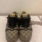 حذاء Gucci المقاس  (43) اصلي بسعر مناسب