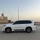 للبيع جيب لكزس 2021 سعودي نظيف ممشى 129