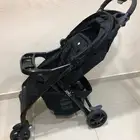 عربة أطفال نظيفة