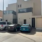 شقة للإيجار بحي الشهداء