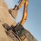 بوكلين نظيف جدا سواق هندي خبره 15سنة لاييجار