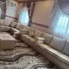 كنب نظيف جدا مع ملحقاته للبيع