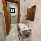 شقه ارضيه للبيع 4 غرف وصاله حي البوادي جديده