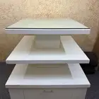 طاولة كبيرة نظيفه وثقيلة