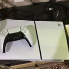 سوني 5 بدون مدخل شريط ضمان باقي له اكثر من سنه