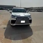لكزس Lx 2023 ماشي 4000 km فقط سعودي